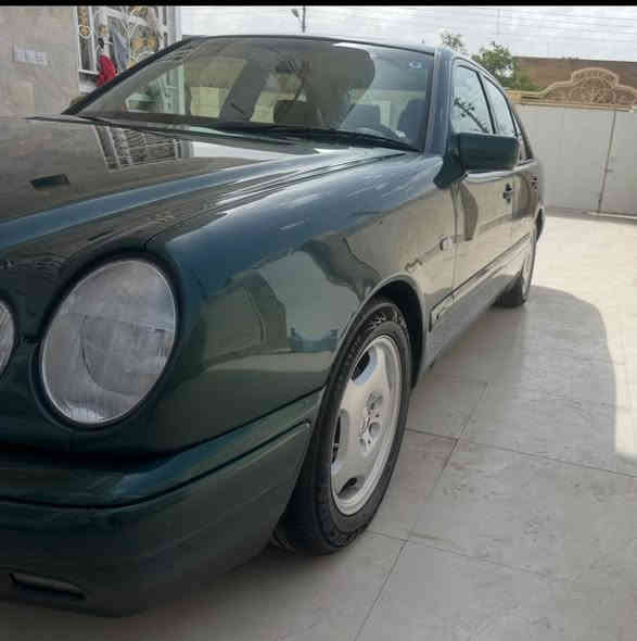 السلام عليكم  
مارسدس 1998 ام عيون السياره جديده اخت الزيرو كفاله عامه من الضربه ما عدى صبغ احزام لا قماره لا بنيد لاصندوك مصبوغان عله وضع الشركه نضافه الغرفه 100/100 السياره تخم تاير حداده جديده مكينه كدامك واضحه بل صوره كل نقص ما بيها سعرها 145 وبيها مجال قليل للستفسار اتصال عله قم 
***********
