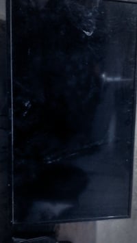 عندي هاي البلازمه بس عايزه شاشه بس الاستفسار على الرقم 07712372687