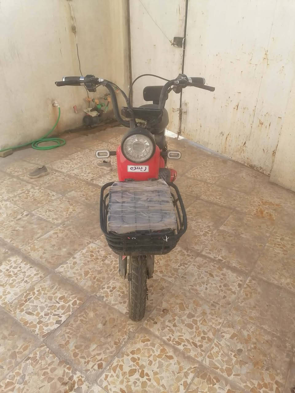 لييع ماطور شحن نضيف بطارات جديده يمشي 45 مكاني موصل حي سومر السعر 140 وبي مجال لطيبين ل تواصل على الماسنجر او واتساب ***********او  هذا  ل المخابره ***********
