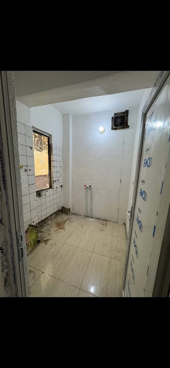 ✨🏡 مكتب حلم عقاري 🏡✨
نحقق حلمك بالعقار المناسب بأفضل الأسعار والمواقع المميزة 

 شقه للايجار💎

تتكون من 
غرفه نوم 1 - صاله - مطبخ - حمام ✅

سعره : 350 ألف

تتواجد عند مكتب حلم عقاري 
الموقع : السيديه - الضباط - شارع الكويتي 📍
للتواصل والاستفسار ***********
