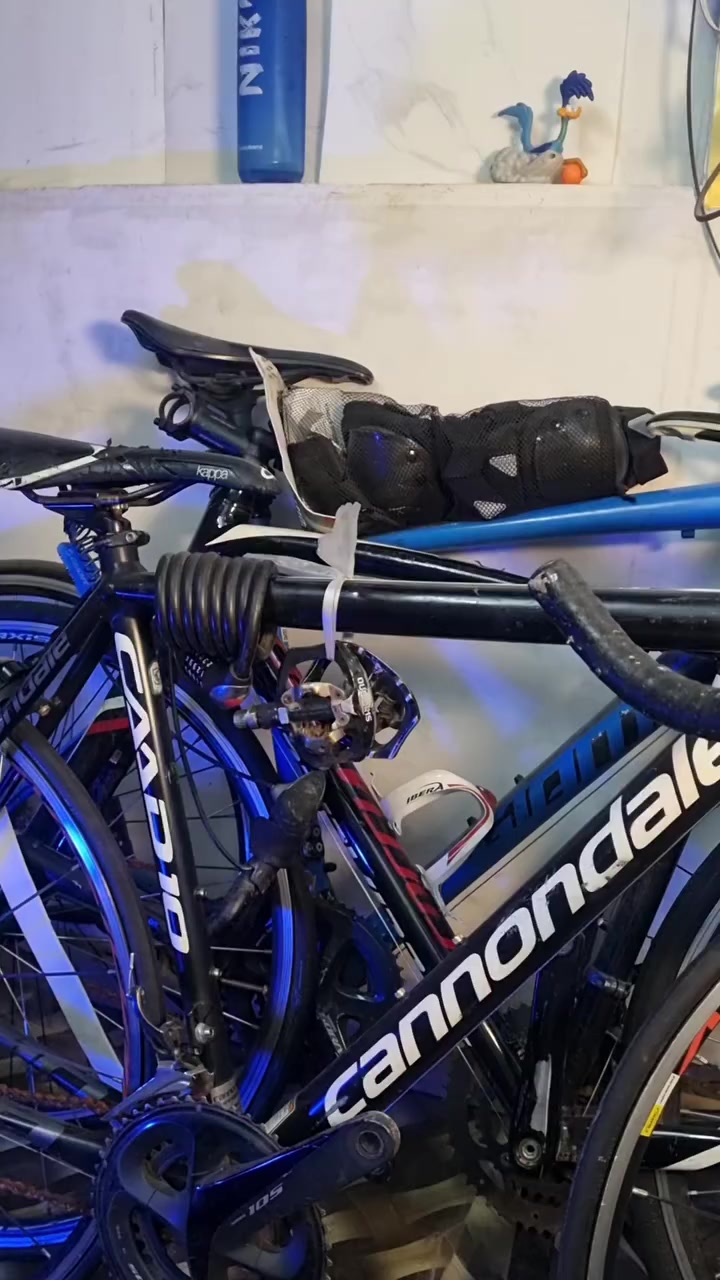 مرحبا متابعينDiamond 💎 Bicycle
للدراجات الهوائية و الأدوات الاحتياطية 
بسعر 350 ثابت 
تفاصيل داخل الفيديو
للطلب و الاستفسار مراسلة الصفحة 
رقم *********** يرجى المراسلة و ليس الاتصال 🌹

عنوان بغداد شارع فلسطين
متوفر توصيل جميع المحافظات
