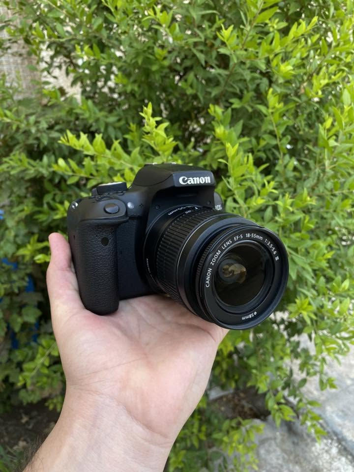 للبيع كامرا كانون 750D الحديثة شاشة لمس قلاب + wifi لنقل صور
نضافه موضحة بلصور
ملحقات
عدسه 18-55 
شاحنة
بطاريه
حزام 
السعر 430 الف وبي مجال للطيبين 
مكان بغداد البنوك 
لايوجد توصيل


**إذا كنت صاحب هذا الإعلان وتريد حذفه لأي سبب، رجاءا أرسل رسالة إلى الدعم الفني**