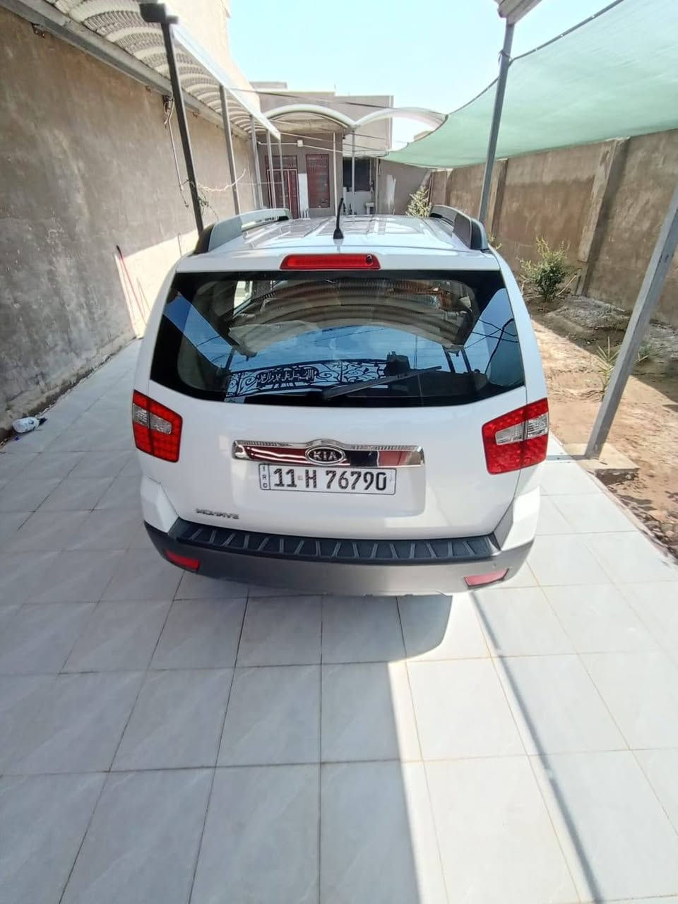 السلام عليكم.. 
«من رخضة الادمن المحترم» 
(للبيع فقط) 
كيا موهاڤي فول مواصفات موديل 2012 بصمه فتحه سقف تحكم ستيرن جهتين فور ويل4×4 مواصفات الموهاڤي المعروفة الي بل فول تخم تاير نصف. عمر حدادة خير من الله امامي خلفي منضومة تبريد كمبريسر راديتر فابريتر جديد شادة على ايدي تبريدها خير من الله راديتر ماء جديدة مع ماء اصلي السيارة عليهة صيانه كاملة من فيتبم+نوزلات+بلكات+قايش +رولات.السيارة جاهزة ماتصرف عليهة الف سيارة مال جناي رقم بغداد الانگليزي السيارة بأسمي مشروع وطني. 
كتبت بل تفصيل المللة حتى تكون واضحه للجميع السعر 145قابل للتفاوض 
غير متواجد على الفيس 
هاذا رقمي بي واتساب 
الرقم : ***********
