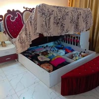 800غرفة تركي ضخمة مستعملة مودرن( ماروني مع ابيض ملكي) الغرفة نظيفة عدد...