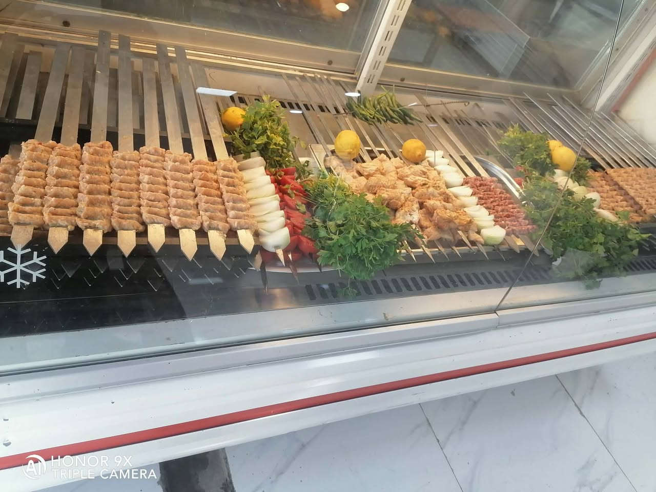 مشويات وقصابه طوز

(بادارة محمد شوي)

كيلو كباب لحم عراقي 🥩 (كيلو 20 الف مع مقبلات 

كيلو كباب دجاج😍. (كيلو 10 الف مع مقبلات 

دجاج شوي🐔 ( 10 مع برياني مقبلات سوب خيز

دجاج على فحم ذبح 🐔)(12 مع برياني مقبلات سوب خيز

تكه دجاج (كيلو 12 مع  مقبلات 

أجنحة (  12 الف مع مقبلات

تكه لحم معلاك 🥩 

🌹(مستعدون لتجيز كافه المناسبات)♥️

( العنوان قرب كراج كركوك) للحجر  *********** __***********

توصيل مجاني داخل طوز  🛵  🛵
