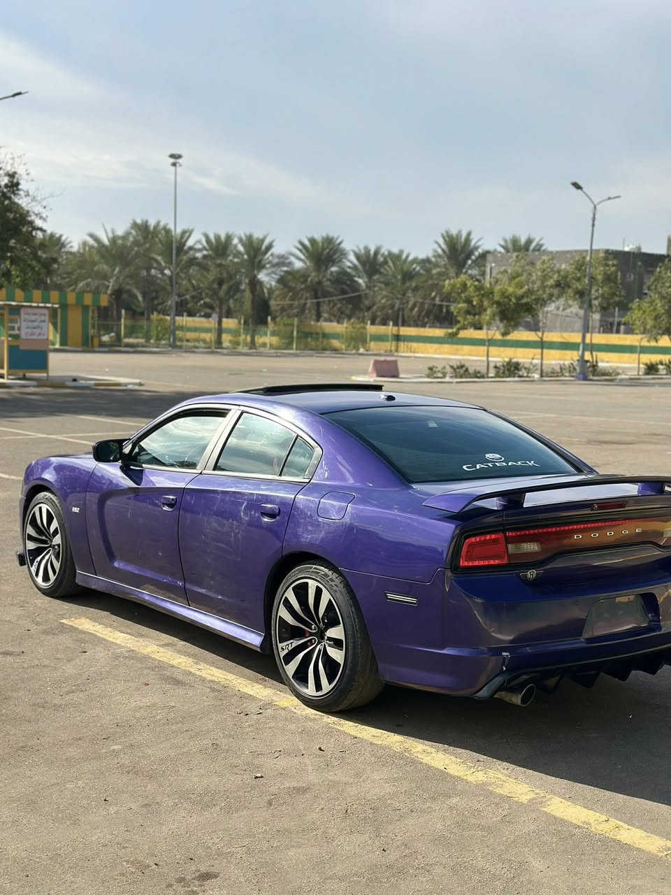 السلام عليكم 

جارجر موديل 2014 تغيير لون بدبي مو هنا بدون شواصي بدون لغود بدون تبديل مكينه 5.7. السياره فول مواصفات للاخير 

السياره عليها تزويد هدرز / برمجات /ثلاجه 6.4بلكات ريسنك ولف حماوه ريسنك /عليها غراض سعرهن 20 ورقه 

(امسويلها فتحة سقف عمل في دبي بدون كص التكم او تبديل العكال) 

للمراوس بسوناتا من 2016 وفوك 

السعر 125

للاستفسار 
***********
