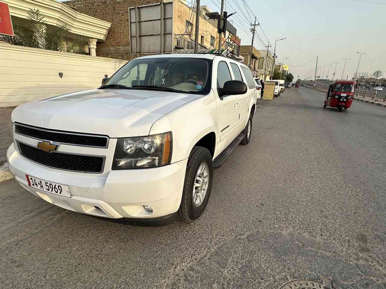 سلام عليكم

شوفر 2011 خليجي طبله 

داخل عسلي 

رقم بصره نكليزي 

جاملغ امامي فقط 

سياره جاهزه 

السعر 190 

مكينه بيه خيط بخار قليل 

رقم صاحب السياره ***********
