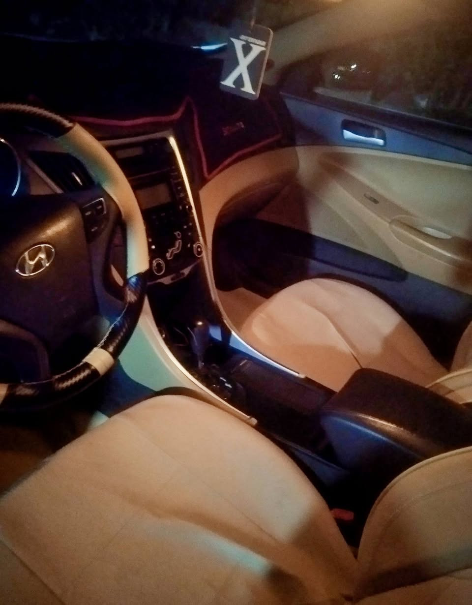 للبيع سوناتا 2011 خليجي فول مواصفات رقم بغداد سنويه مجدده لل 2029 محرك 2400 دوش السياره جديده مكفوله من الضربه والتبديل بيه صبغ جاملغ امامي بدون فتح وشبرين بالجاملغ الخلفي اثر شخط بدون ضربه السياره جديده مكينه كير حداديه جدد تخم تاير جديد تبريد ثلج 
السعر 107 وبيه مجال 
للاتصال ***********
***********
المكان بابل الحله
