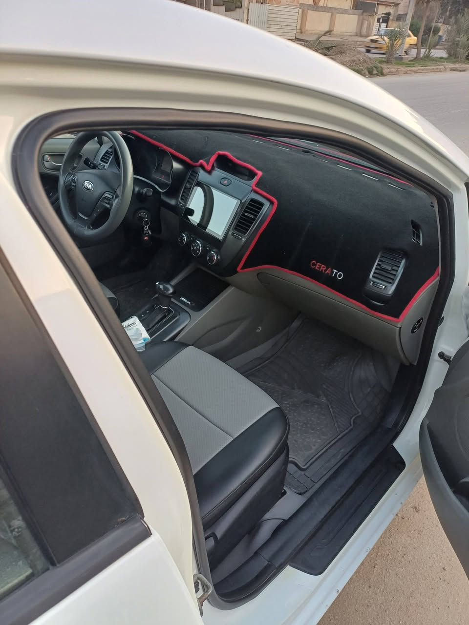 السلام عليكم سيراتو 2015 خليجي رقم أربيل سيارة نظيفة وجاهزة نص فول تحكم ستيرن داخل خير من الله كير ومكينة مكفولات السعر 125 ورقة اتصل وبيك خير ودلل  *********** بي واتساب
