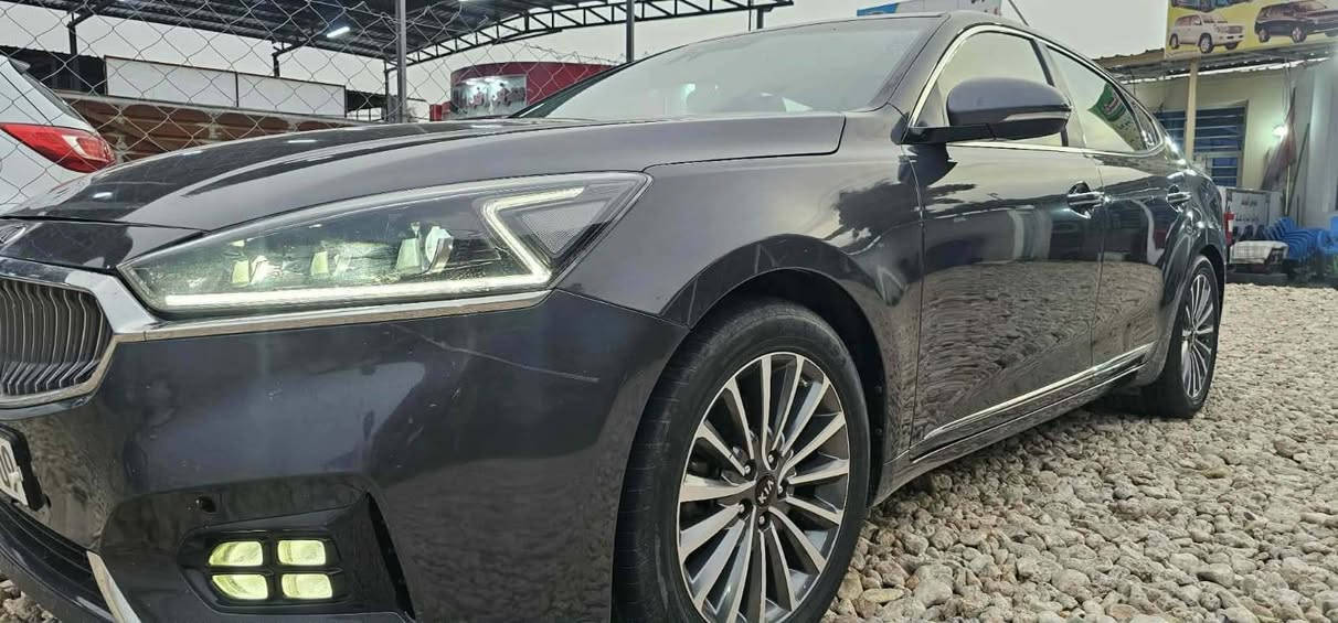 سعر 155$
كيا كادينزا للبيع 2017 وارد امريكي 
ماشية 116ألف
رقم سليمانيه دولي رقم وسنوية جديد  شرط التحويل 
محرك v6 حجم 3300  المحرك والكير كفاله
🚫 ضررهابنيد وجاملغ   شرط بدون دواخل مكان السياره بابل 
***********
