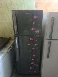 ثلاجه • نضيفه • شغاله