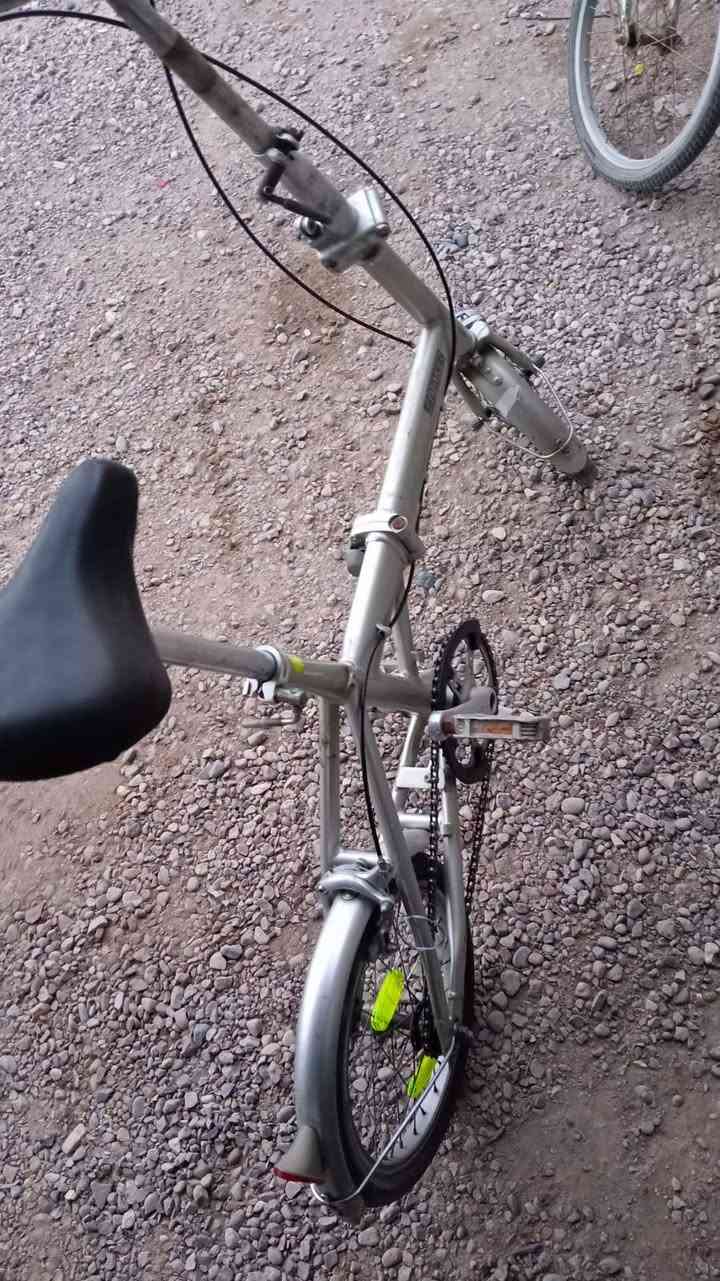 سلام وعليكم ورحمة الله وبركاته عدي باسكل طباكي للبيع 
الرقم ***********
السعر خاص
