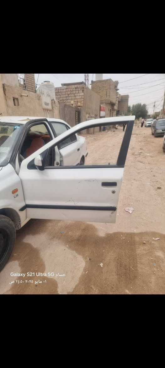 السلام عليكم 
سمند خصوصي لون ابيض 
موديل 2010 ..محدثه 2017
رقمها قادسيه دولي جديد وبأسم عمي 
مالكها مكانه نجف ..تداور بالنجف .. مكانها هم نجف 
تبريد شغال ثلج .. تدفئه شغاله 
حداديه جديده .. باتري جديد.. كهربائيات شغاله كلها ..ماعايزه اي شي 
مكينه قبل شهر فتحتها وبدلت غراضها كلها جديد .. والكور هم جديد 
الگشر شوف العين .. يعني ابيع سويج 
السعر 30 ورقه وبيها مجال بسيط 
مكاني نجف ...*********** النجف, العراق
