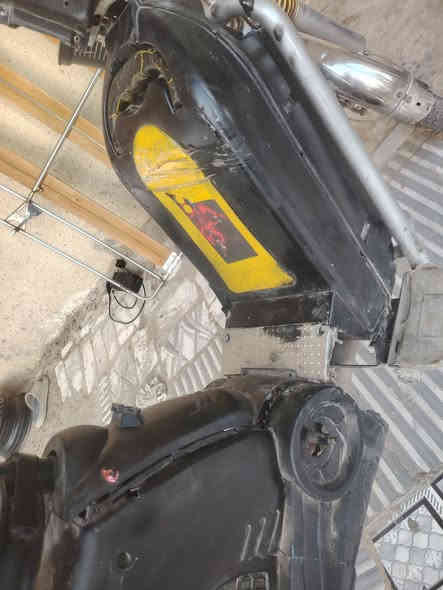 سلام عليكم دراجاه شحن نوعيه قديمه بس قويه حيل دراج ابيع كوم حديد معا لعلم انو هي تشتغل بس من تركب بيه ما تمشي لن بيه نقص بطاري وحده بس اب ٣٥ الف سعره جاهزه من كلشي سعر ١٠٠ او بي مجال لشراي مكاني شرطه رابعه قرب دوانم رقم *********** وافق ادمن
