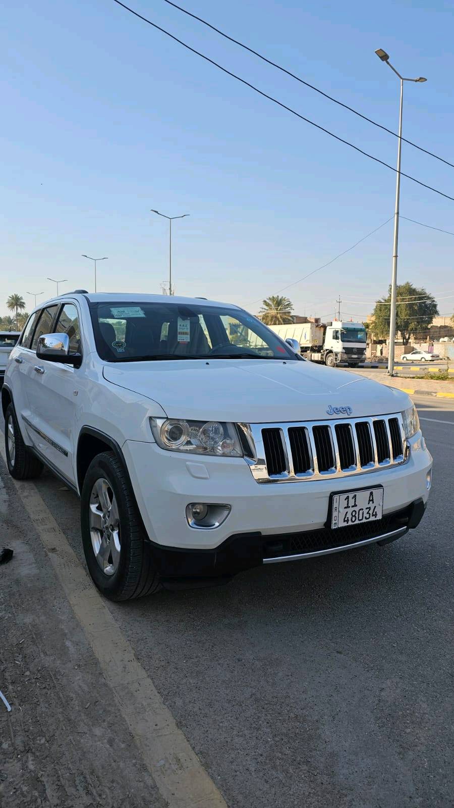 #جيب_شيروكي_لاريدو
#موديل 2013
السيارة  خليجي بنزين عادي رقم بغداد الدولي انكليزي حجم #المحرك 6 سلندر  3600 
#المسافة_المقطوعة8٢ الف حقيقي.. 

#مواصفات السيارة فول 1/1

1.شاشة كبيرة 

2.بصمة تشغيل 

3. مقاعد جلد اصليه 

4.كراسي كهرباء

5.داخل بيجي 

6.المقاعد تدفئة مع تبريد 

7.سلايت بنرواما

8. سستم صوت 

9.جنطة قطعتين 

10.يدات ستيل اصل 

11.تبريد قطعتين ثلج 

12.تحكم استيرن جهتين 

13.ناقل حركة ٨ نمر 

14.فور ويل 4×4

15.كاميرا خلفية دوارة أصلية 

16.حساسات امامي خلفي

17.زراكات لايت 

18.كلوب طوارئ بالجنطه

19.برده بالصندوق شركة

20. ماوس تحكم أنظمة القيادة 

21. بصمة أبواب