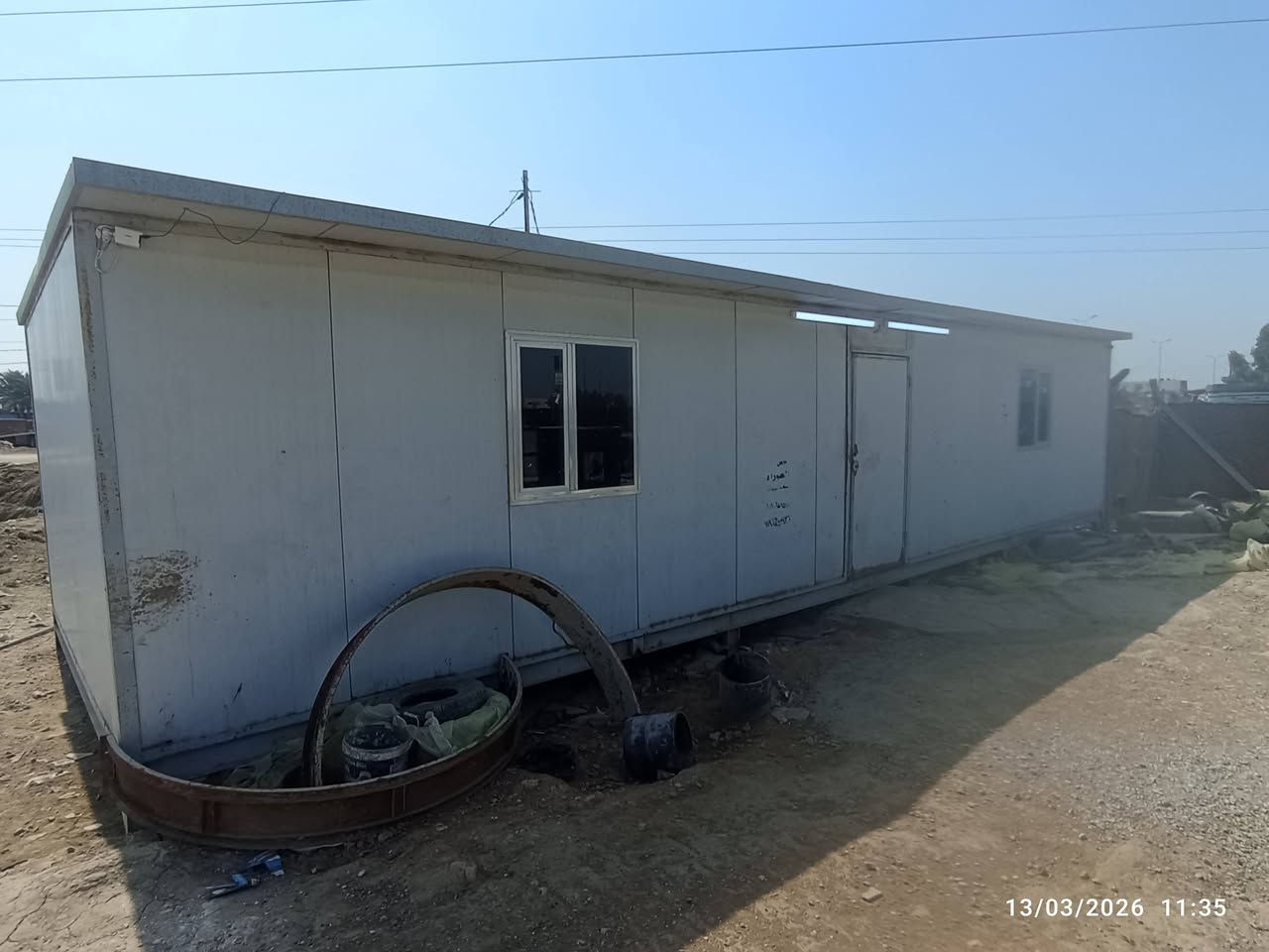 السلام عليكم بيع مستعجل كرفان نضيف كلش داخل وخارج الطول 12والعرض 4 بي 2غرف إكبار وبنص الغرفتين اكو ثنين صغار  العنوان بابل القاسم الاستفسار ***********
