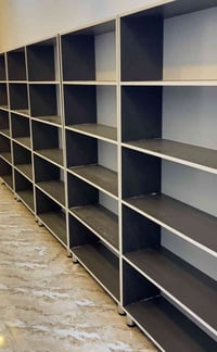 فاترينات ٢ • خشب تركي • مشخاب