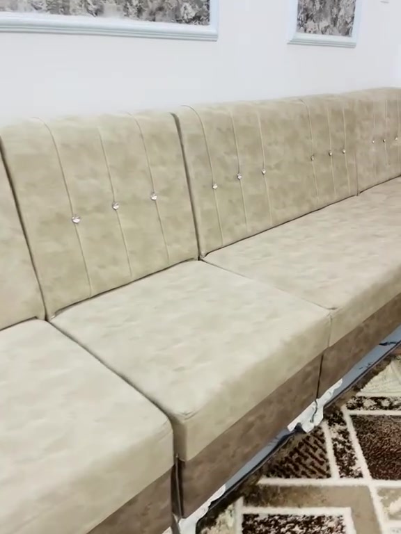 700 وبي مجال نضيف ومحد كاعد عليه
الرقم ***********
. 
واتساب +964 786 966 4312
