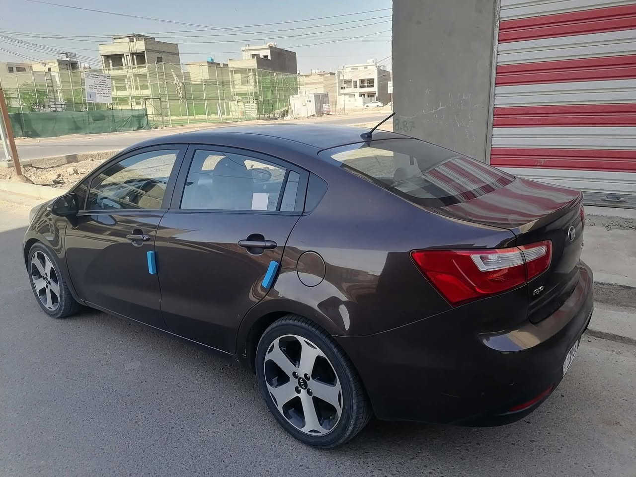 السلام عليكم كيا ريو موديل ٢٠١٤ خليجية الدولية العراقية وبدون حادث بيها فقط باب الصدر صبغ دخة بسيطة وعلى اثرها انصبغ الباب ماشية ١٠٤ الف رقم بغداد بأسمي مشروع وطني نفاذية السنوية ٢٠٢٩ أريد مراوس راس براس بدون فرق مكاني الحسينية مال الراشدية اي استفسار على رقمي *********** شعندك نزل
