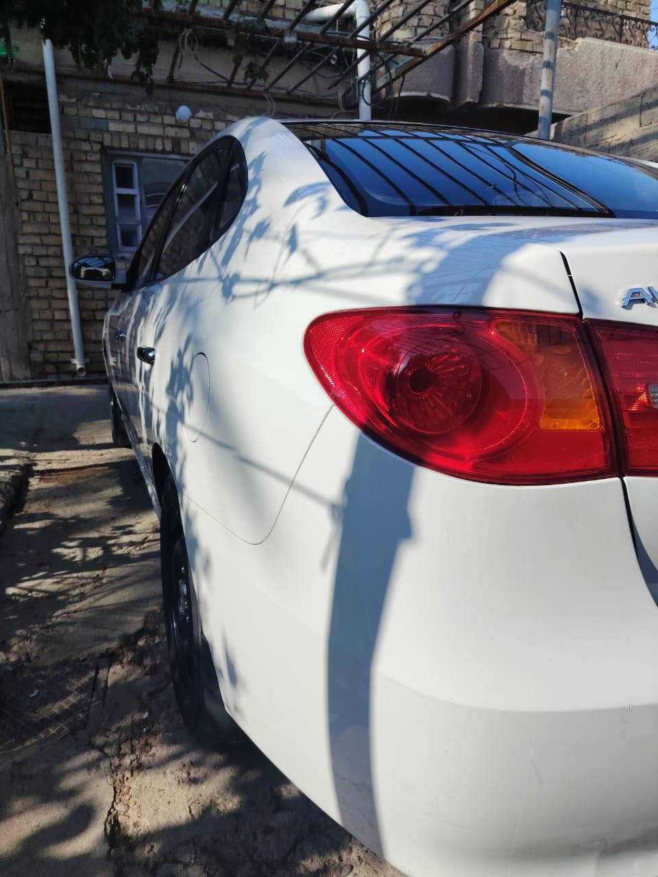 هونداي افانتي 2009 محرك ١٦٠٠ دكشن عالي المرغوب رقم أنبار انكليزي هزة جديدة سيارة بدون صبغ فقط بارد بسيط بالبنيد محرك كير مكفول مكانها فلوجة السعر 110$ وبيها مجال بسيط للاتصال ***********
