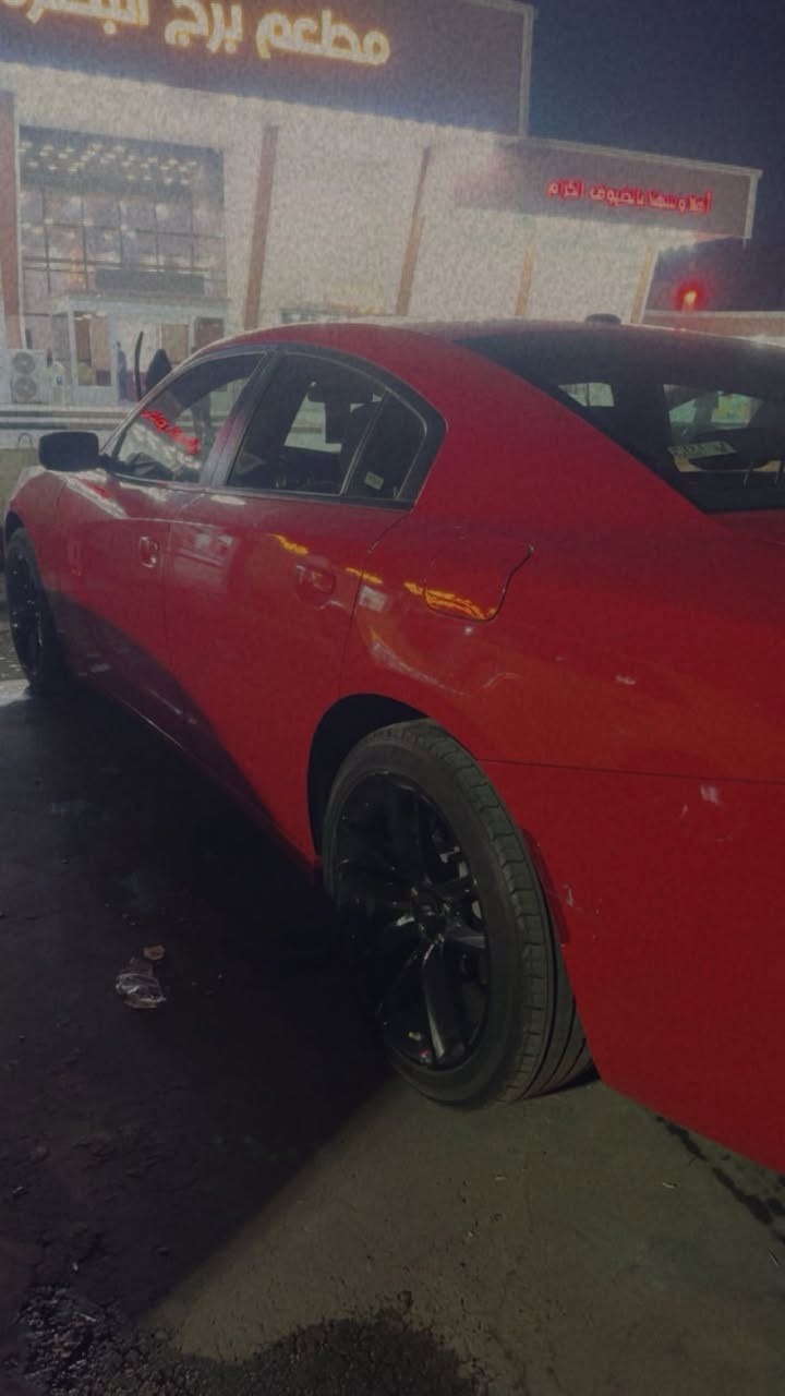 السلام عليكم جارجرموديل 22اصل حادثه جاملغ وبنيد مبدلال نفس لون اصلي موصفات  SXT ***********
