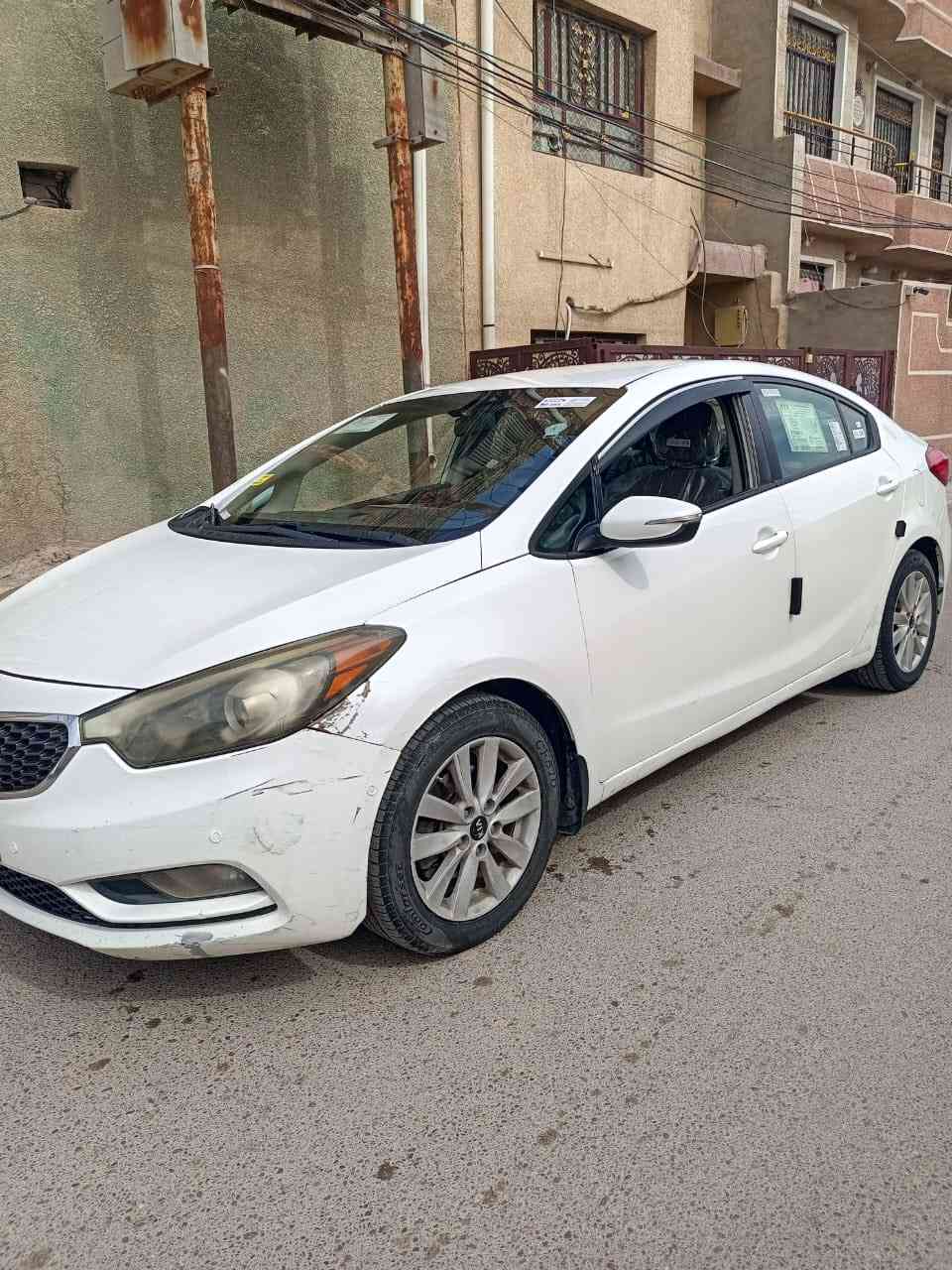 السلام عليكم من رخصت الادمن المحترم 
كيا فورتي مديل ١٦ أمريكي حادث جاملغ امامي 
وبنيد نفسهن مصلحات محرك ٢٠٠٠ دوش ماشيه ١٥٥
سياره بيها صبغ صفحه بدون تكم أو دواخل 
جاهزة من كلشي تبريد كير مكينه تخم تاير 
مكان سياره بغداد شعب السعر ٨٨
***********
