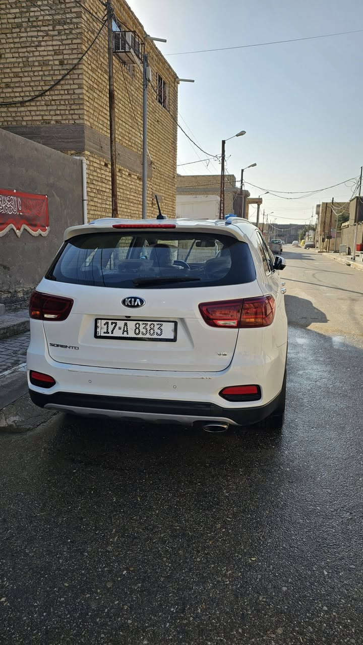 يا الله
سورنتو 2020 
سنوية جديد لل٣٠  8نمر 
رقم مثنى مميز مكرر 83
فول مواصفات بصمة بل يدات 
تشغيل بصمة جنطة كهرباء
كشنات جلد ماشية قليل 63
كفالة عدا كم بارد موضحات بل سونار سيارة حيل نضيفة  
(كامرة دوارة 5كامرات وحساسات خير من الله )
السعر   (260) وبيهة مجال.
الرقم.
***********
