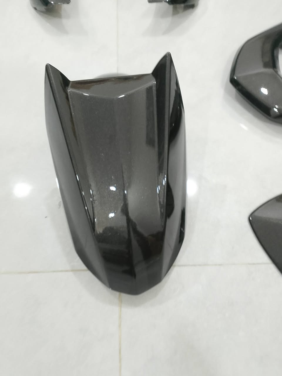 السلام عليكم
صبغ كفرات مال سكنس فحل ليش تبدلهن وتجيب تجاري ابقيهن الك على مالات البلادي بس بلون احلى 
***********/ 770 776 0260
