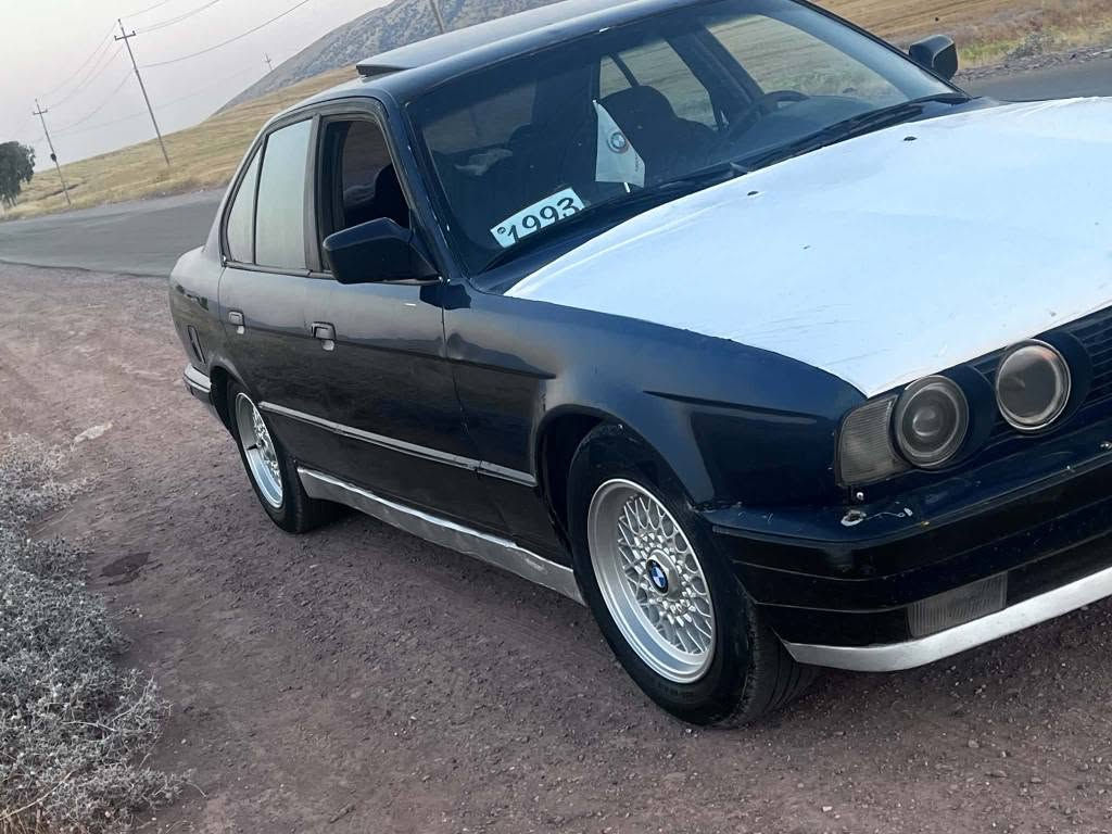 bmw520 کەپس
سەنەوی نەینوا 
مەکینو گێڕی بەشەرتی فیتەر 
لایت ئەڵقە گێج ئەڵقە 
سەقف سڵایت مەزبوت 
دوجام کارەبایە 
حیچ لێدراوینی 
کارەبای مەزبوت
ویلوتایەی لۆک 
کامل گیانی جاهز 
حیچ مەسرەفی نیە  
نرخ 24 گلا 
ژم *********** الرمادي, الأنبار
