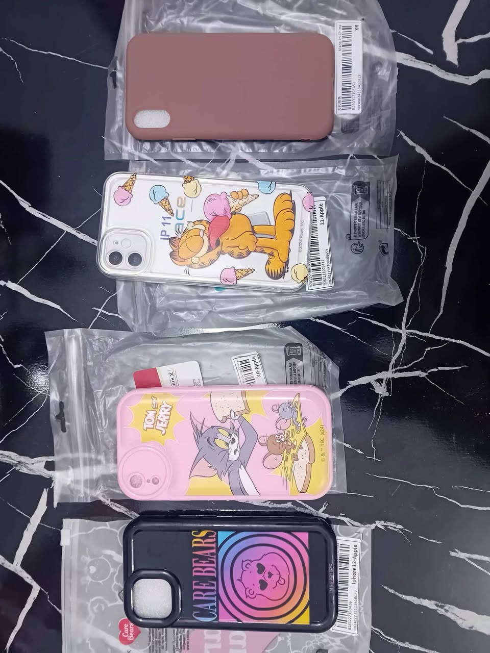 يالله 
السلام عليكم أصدقائي الأعزاء قطعه كفرات موبايلات 
موديلات اتجنن بناتي ولادي هم كل الاجهزه والأحجام متوفره القطعه ب١٠٠٠
٨ قطعه ٥٠٠٠

لتواصل ***********
