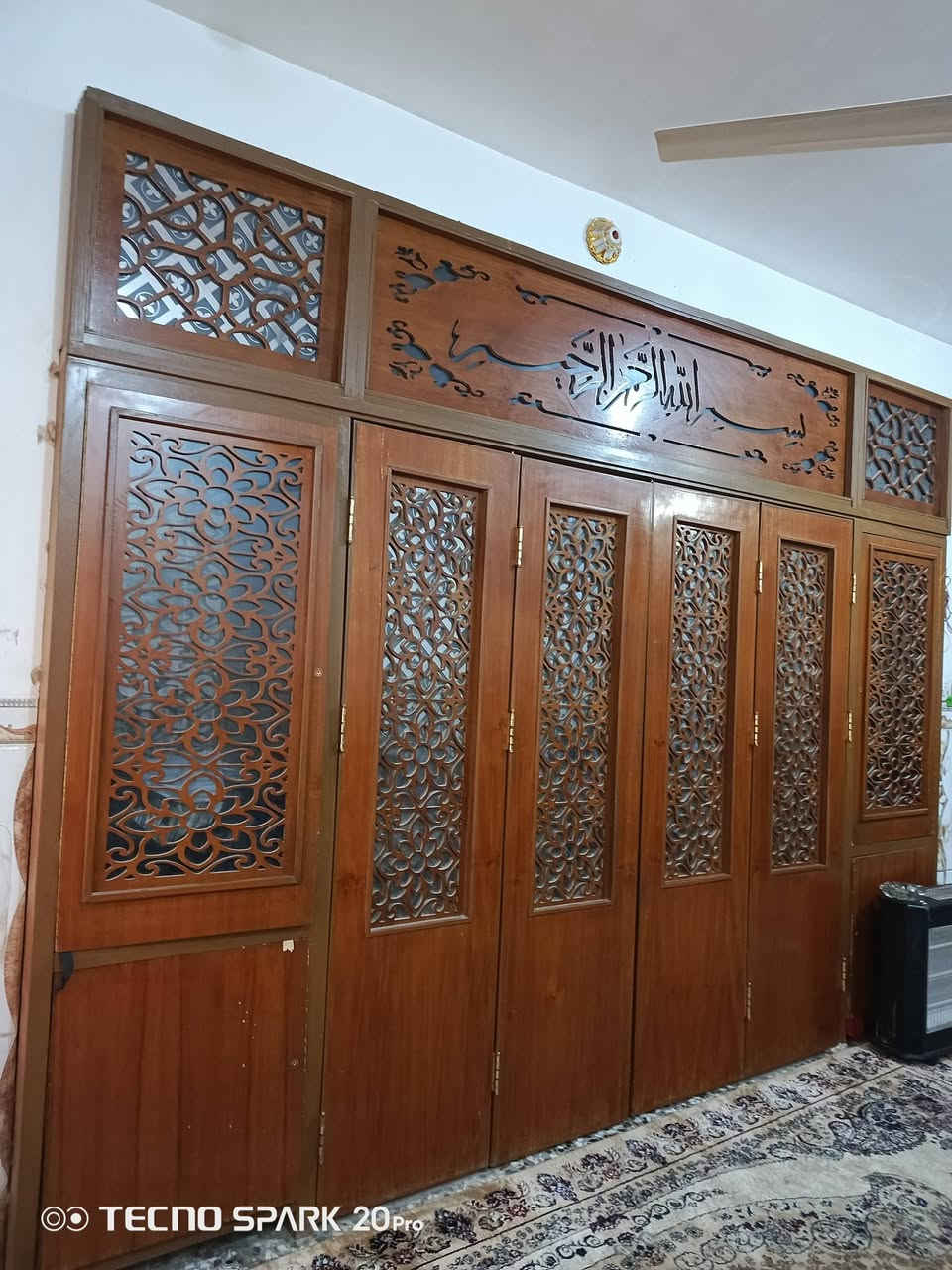 سلام عليكم 
للبيع اثاث بيت ....نظيف الاستعمال جداً .جداً🏠🏠🏠
🏞️🌅🏞️🌄🌅🌄🌅🌠🌌🌌

1/ باب سلايت فاصل 🌷
..
2/ غرفه نوم جديده جدا جدا خشب صاج🌅✨✨🛏️🛏️
...
3/تخم 🛋️🛋️🛋️🛋️🛋️🛋️
..
4/كاونتر معه ملحقه 6×6🏙️
....
5/ديوان 🌷

.............................................................................

ملاحظه/// يمكن البيع أحد ..1/2/3/4/5 ... او . جمع
🌷🌷🌷🌷🌷🌷🌷

للاستفسار يرجى على الرقم
***********
