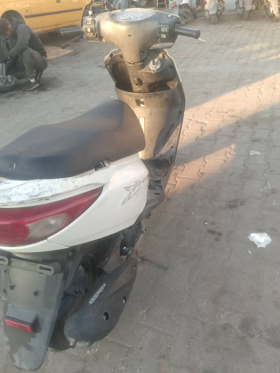 سلام عليكم دراجه بريز 140 دراجه رمبه صار شهرين مكينه خرسه شلعه معدل فول مامفتوحه مكف من كلشي شغاله سلف هندر كهربائيات كلهه شغاله كفر اصلي ختم واحد فشك بلادي دراجه كفاله ملحه دراجه نضافه 100 بل 100 السعر 550 وبي بسيط رقم *********** مكاني بغداد جامع الفردوس حي اور
