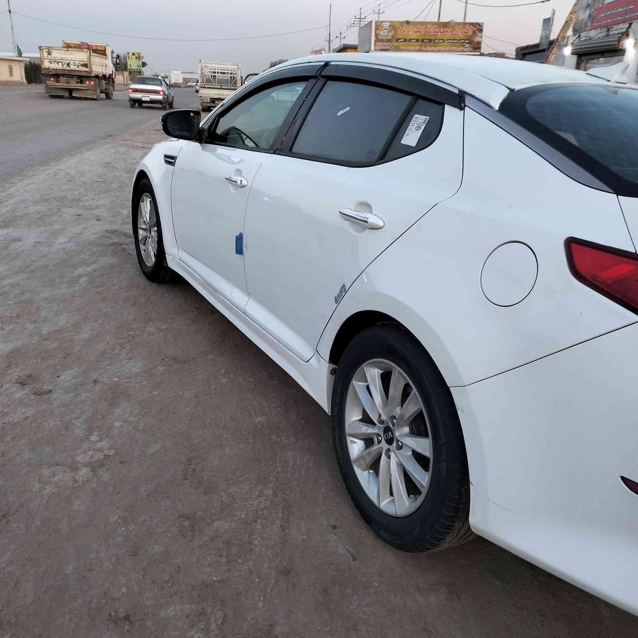 السلام عليكم 
كيا اوبتيما 2015للبيع أو للمراوس وارد امريكي بيه تبديل جاملغ وبنيد فقط وبيه مكانات صبغ محرك مامفتوح سياره جاهزه من جميع النواحي سعره 103وبيه مجال مكاني ناصريه مركز 
***********
