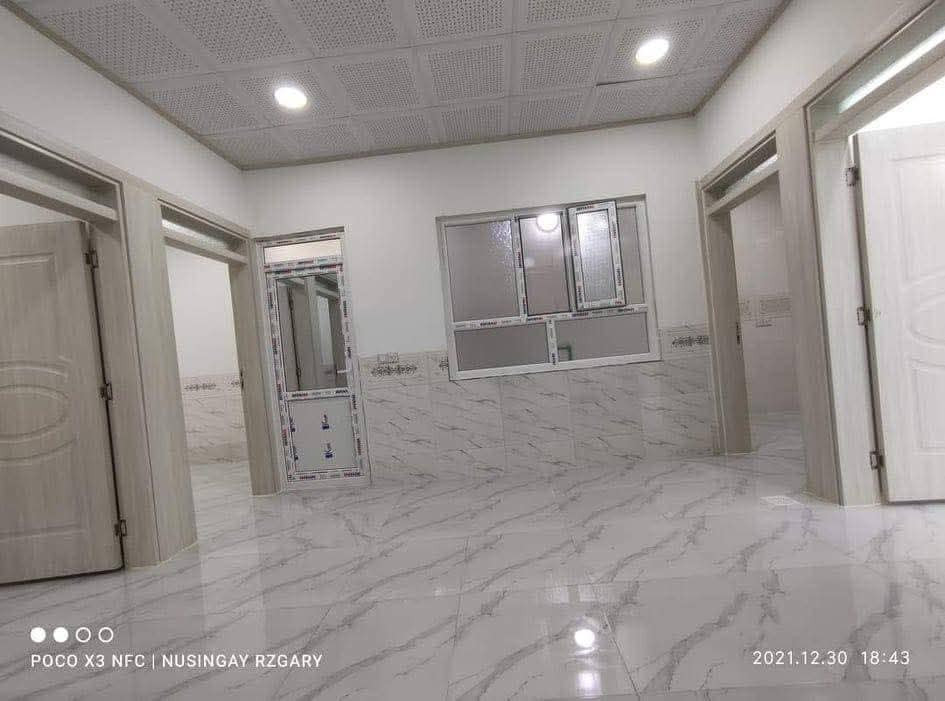 خــانوو بـۆفـرۆشــتن  دانـی 270گـڵاومعملـە لــەڕزگـــــــــاری
لـە شــاکـــــال پــەلــەبــکەو،لـەدەســتێ خــــــــۆتـی دەرماکـە
بـۆدووبــــــرا گــونجــاوە یــــــان بـۆکــــــۆڕ بـــــــــاوک👉

#خانووی_مۆدێرن بۆ فرۆشتن ⛪💒
ناونیشان 📍 ناحیەی ڕزگاری (سموود)

◼️گەڕەکی شاکەل 🌇🎆
◼️نزیک مزگەوتی خێرخوازان 🕋🕌
◼️ کۆڵانە پانەکەی سەرووی ئاردەکە ✅ 
◼️ ڕووبەری 6 بە 20 = 120 مەترە ✅
◼️تاپۆی یەک ناوە بەمەرجی تەحویل ✅
◼️شوێنێکی زۆر خۆش و دڵگیری هەیە 🌄
◼️ کۆڵان پانزە مەتر پان و فراوانە ڕووی لە خۆری ئێوارەیە✅

ژوورەکانی ئەم خانووە پێکهاتووە لە ⬇️

🔶 میوان 🚪🪑
🔶 مساعد مطبخ 🥄🫖
🔶 مطبخ 🥄🫖
🔶 هۆڵێک 🖼️
🔶 دوو ژووری نوستن 🛋️🛏️
🔶 ڕۆشنایی
🔶 مشتەمەلات 🚿🛁

بۆ زانینی نرخ 💵 تەنها خاڵێک لە کۆمێنت دانێ ڕاستەوخۆ بە نامە نرخەکەیت پێ دەگات یان پەیوەندی بکەن بەم ژمارانەوە 📲📞📳

*********** هێمـــــــــــن بـۆکرێن خــانوولـەڕزگـــــــاری

ئێوەی بەڕێزیش هەر موڵکێکتان هەبوو بۆ فرۆشتن یان ویستان بیکڕن دەتوانن ڕەسم و زانیارییەکانتان بنێرن بۆ ژمارە ڤایبەری 📳✅ ***********هێمــــــــــــــــن
