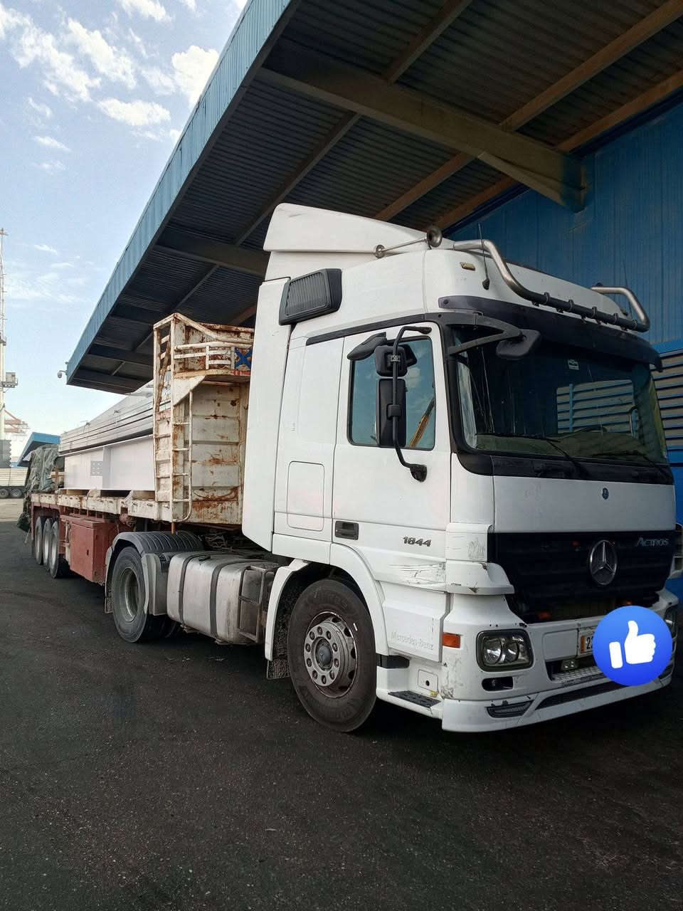 اكتروز مديل 2006 مكينه كير جدد تبريد تدفئه شغال تخم تاير مكفوله من الصبغ رقم اربيل الدولي سنويه لل28 
سياره جاهزه للعمل عربانه مربوطه عليه السعر 3دفاتر وبيه مجال مكان بصره ***********
