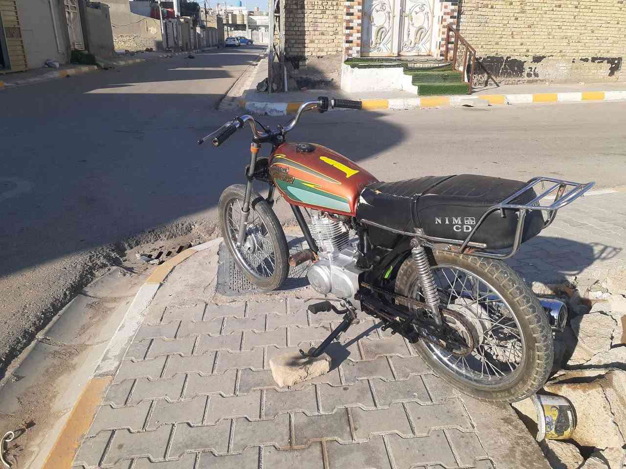 السلام عليكم للبيع دراجه اربعه قير كلك ماكينه تجفيت وكله جديد ما ناقصها شيء حلوه الدراجه مكان واسط قضاء الحي والسعر 325 وبيها مجال للشراي والاتصال على الرقم***********
