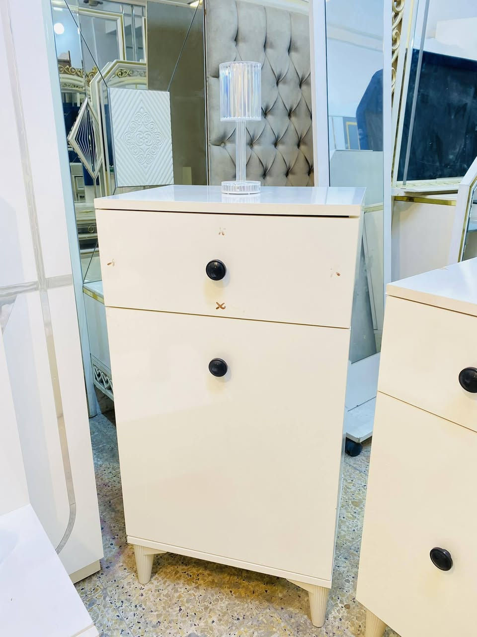 غرفة نوم تركي  🇹🇷مديل 2025
استخدام شهر نضام ابواب 
نضافه فول 💯💯
متكونه من 9 قطع 
اناره شغاله 💡💡
كنتور اضافي بابين 
برغي وجوي حديد 
شازلون مخزن 
سعره 850 وبيهه مجال قليل 
توصيل وشد داخل بغداد مجاناً
@إشارة


**إذا كنت صاحب هذا الإعلان وتريد حذفه لأي سبب، رجاءا أرسل رسالة إلى الدعم الفني**