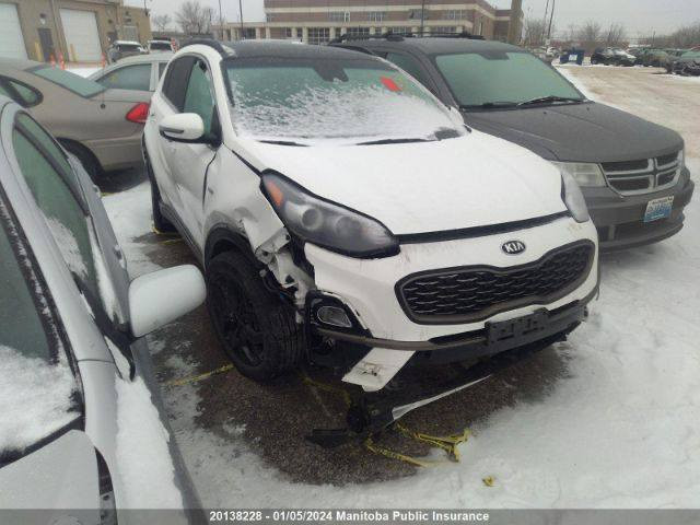 السلام عليكم
سبورتج 2022 امريكي الضربه موضحه بالصوره السياره فول مواصفات  خاليه من الشخوط ماشيه 50الف رقم بغداد الجديد محرك 2400.

السعر / 21$ بيهه مجال قليل

العنوان/ بغداد / الدوره

رقم الهاتف/***********
