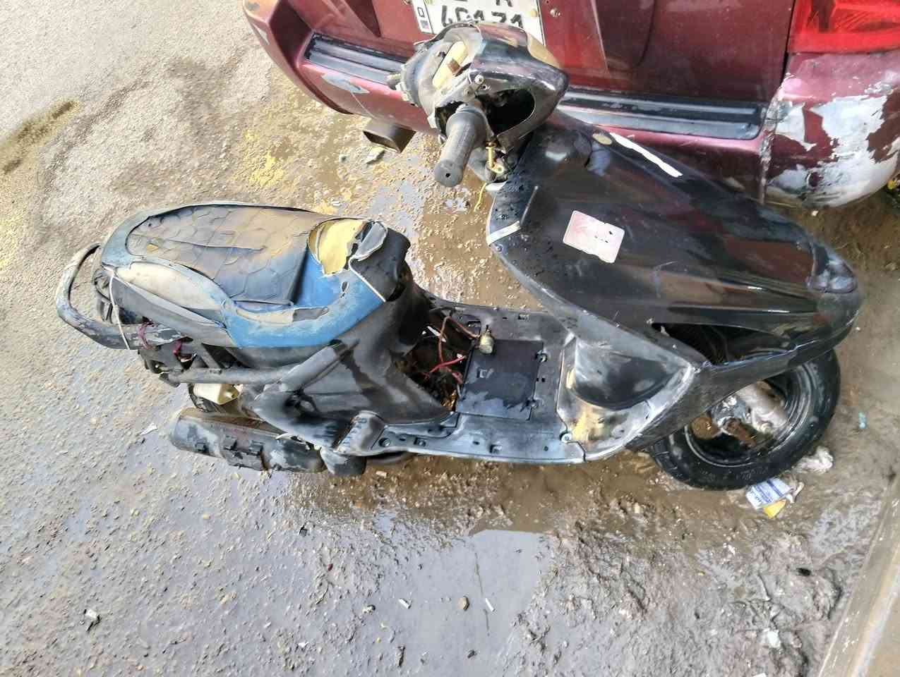 دراجه للبيع نضيفه بس عوزهه ترتيبات السعر 200وبيهه مجال مكاني ديوانيه  وهاذه رقمي ***********
