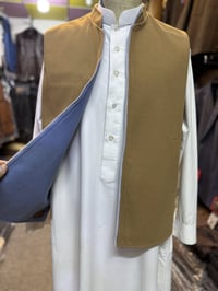 يلك وجهين  20 الف   07731476396