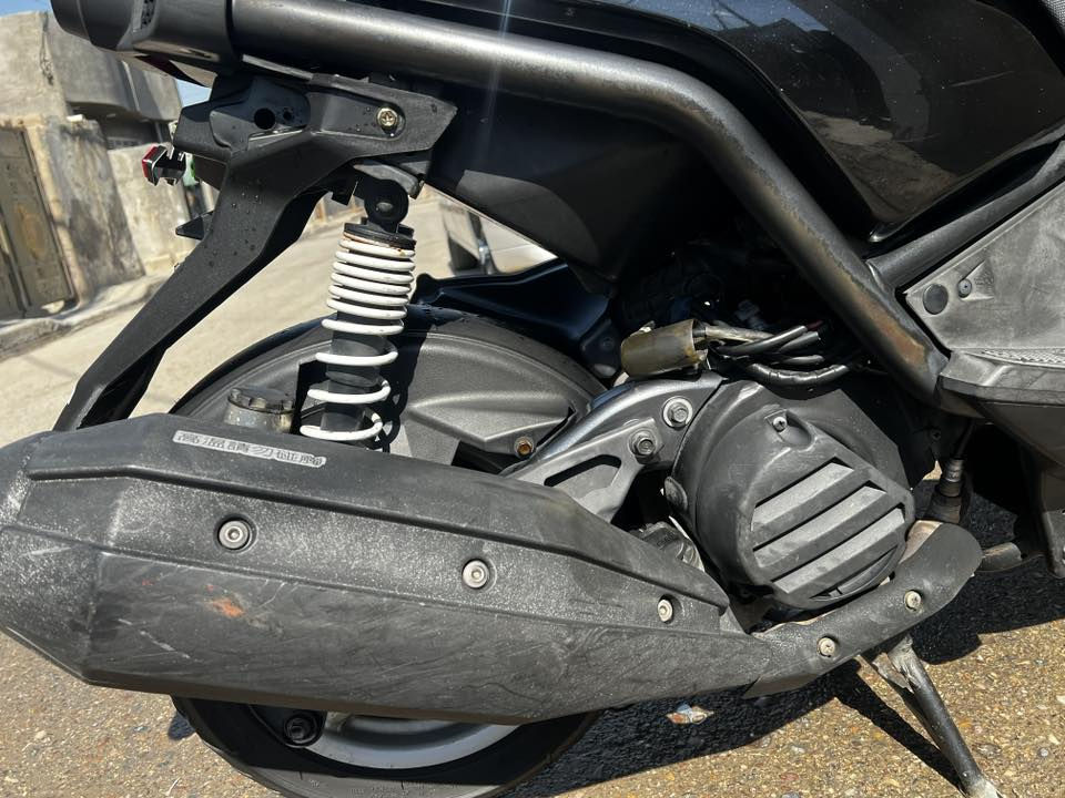 سلام عليكم سكنس جبلي مال رمبه قبل ٢٠يوم ماخذهة دهن احسن دهن بانزين بس محسن بعدهة علا وضعهة مال رمبه ماملعوب بيهة دراجه كلهة بلاديه لا عليهة تزويد ولا اي شي ومو من ذني مال طربكه ونهار كلهة طايره تجي وشوفهة هاذ وضعه رايدهة ١٤٥٠ بيهة مجال بصيط 
 هاذ رقمي ‭٠٧٧٤ ٦٧٣ ٦١٢٥‬ جسر ديالى القديم
