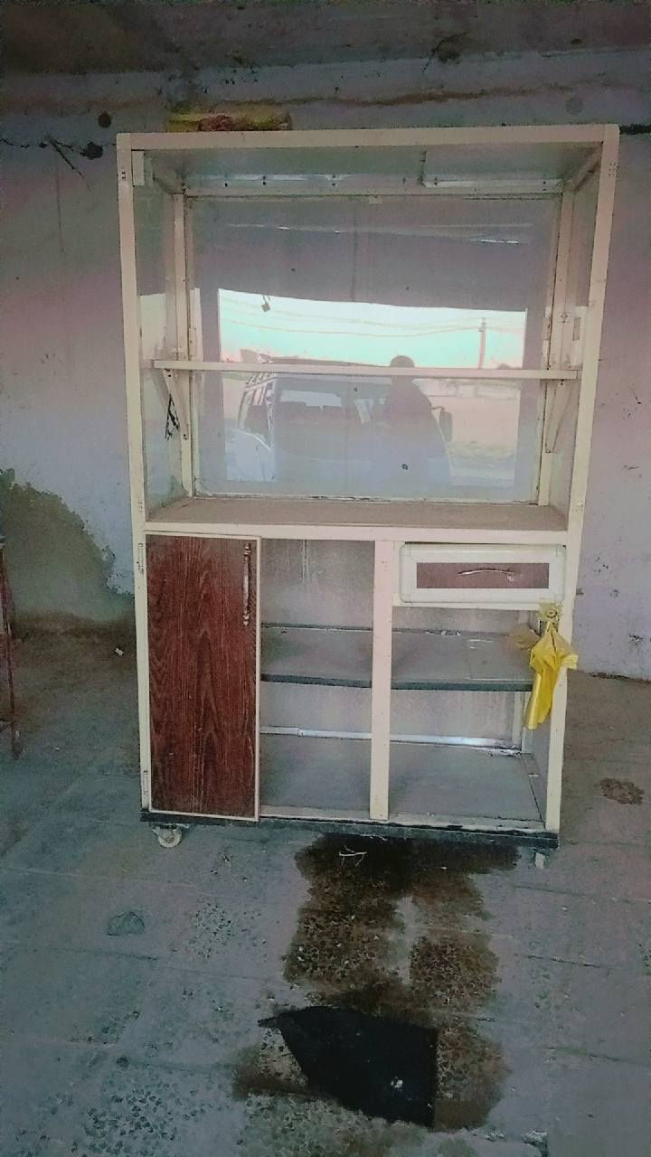 السلام عليكم  عندي جام خانة البيع مكاني الموصل الرشيدية رقمي ***********. بي واتساب
