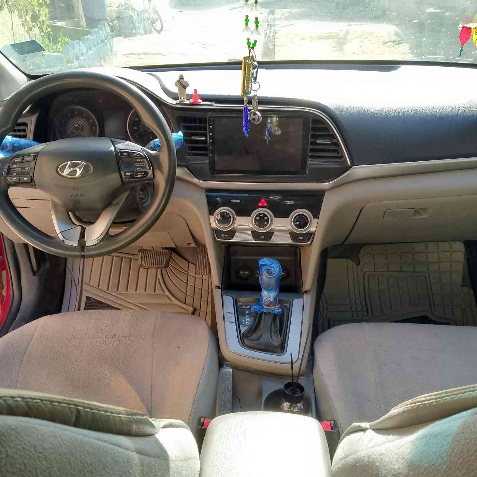 النترا 19 للبيع السيارة بأسمي تحويل ثاني يوم
ارقام انكليزي
حادثها بجم واصل لحساس الدعامية فقط
بدون دواخل 
السعر 125 وبيها مجال
***********
