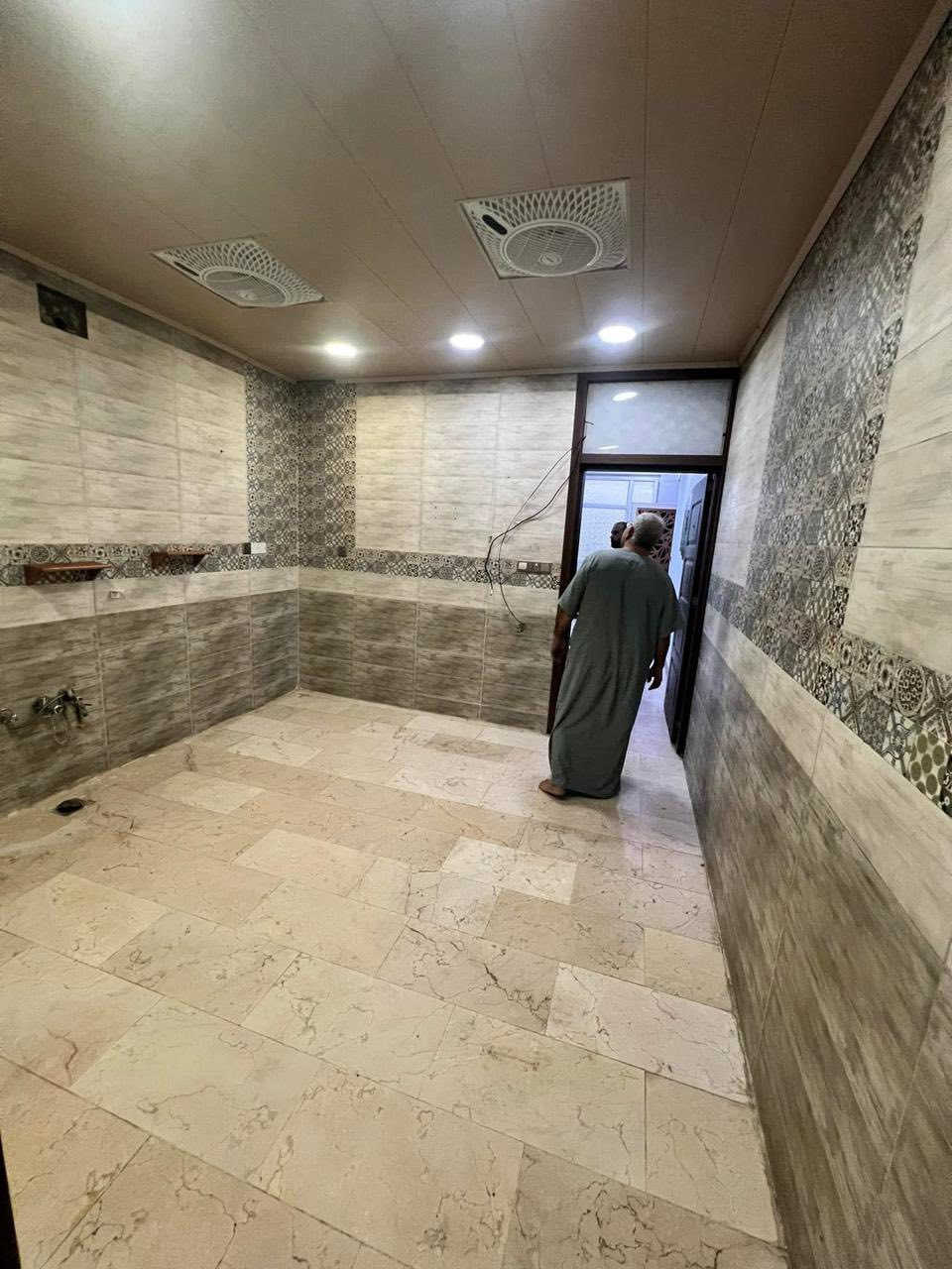 للايجار في السيديـه
شقه طابق اول فول درجه اولى مساحه 110 م 

دخول مشترك✅

تحتوي ع غرفه وصاله ومطبخ وخدمات وهول داخلي 

الموقع📍مربع ال400 قرب التجاري 

بدل الايجار 💵500 الف قفل

تسلم الشقه مصبوغه وجاهزه📌

(مطلوب عائله صغيره)

للاستفسار

***********

***********

واتساب
