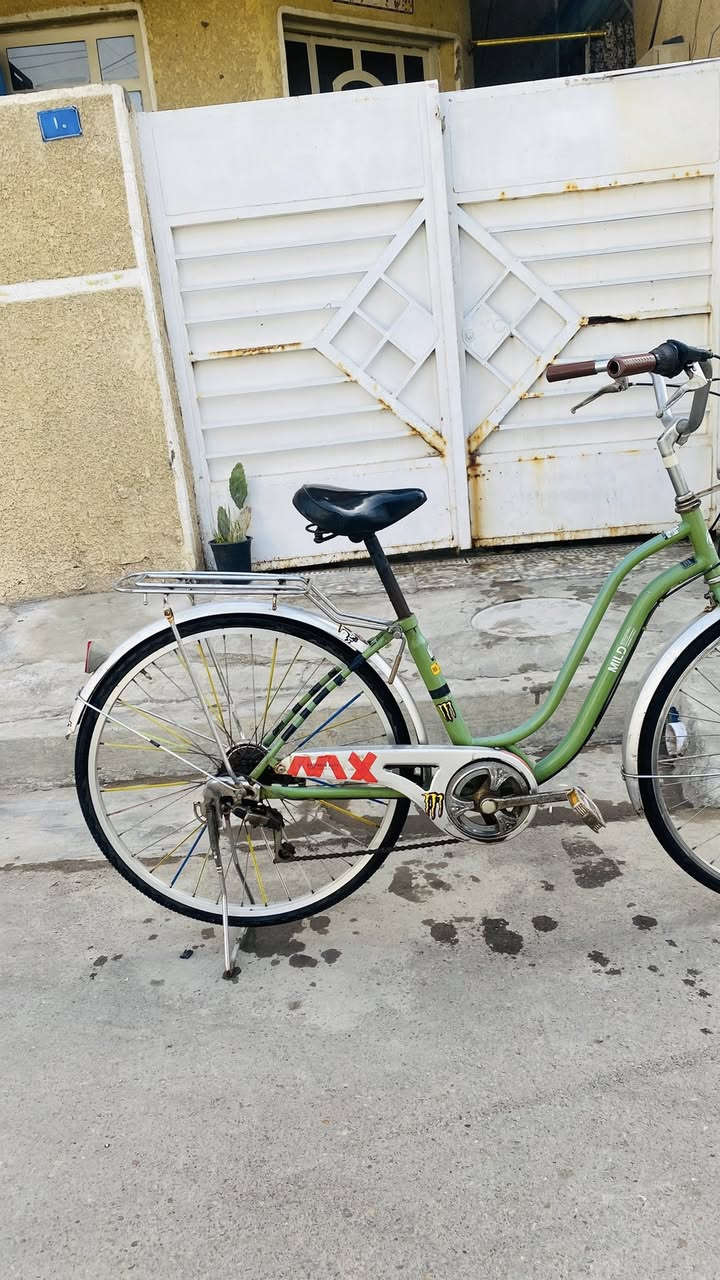 بايسكل بناتي عكرب وحساس للبيع
***********
