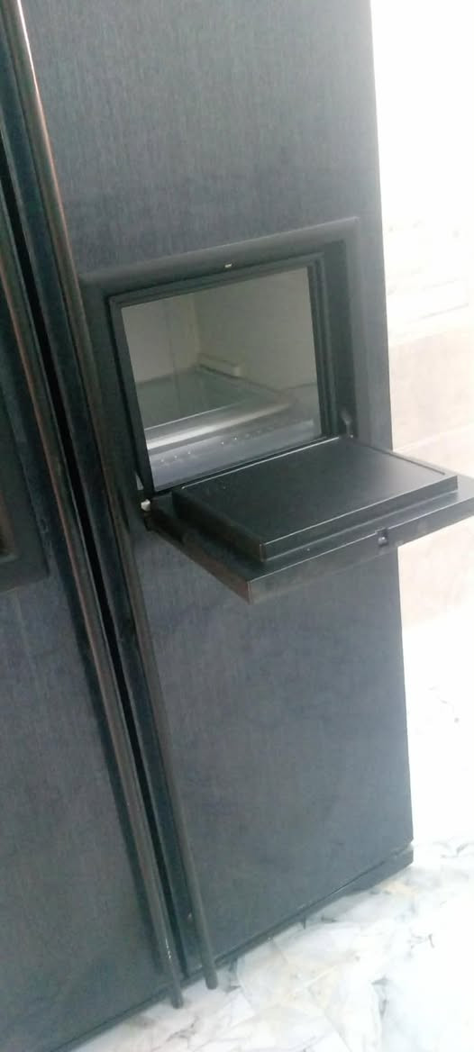 ثلاجه بيكو الحجم الكبير بابين باب مجمده وباب ثلاجه ماداخله تصليح شرط التجميد غاز مو بخار حجم كلش كبير ماواضحه بل تصوير عرض متر 30قدم السعر 500وبيها مجال


**إذا كنت صاحب هذا الإعلان وتريد حذفه لأي سبب، رجاءا أرسل رسالة إلى الدعم الفني**