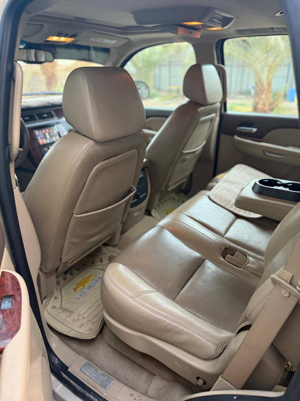 الجديد الجديد تاهو 2010 خليجي شركة الغانم فول للاخير
كفاله عامه حتى من الشخط سياره باكيتها
LTZ
السياره فتحه
غرفه جديده جدا جلد الون عسلي
تدفئه تبريد بلكشنات
الجنطه كهرباء
الكشنات متصل مو منفصل
شاشه مع كاميرا خلفيه
تخم تاير
لايتات زنون عالي ناصي شديتهم امس
السعر 105 للاتصال واتساب فقط ***********
