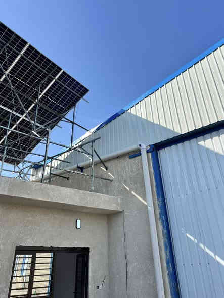 الفرصة لأصحاب الشركات والتجار.. مخزنك المثالي جاهز في جرف النداف! 🏭
بمساحة 625 متر مربع ومواصفات تخدم شغلك صح!
عرضنا اليوم في جرف النداف يجمع بين الموقع الاستراتيجي والسعر المناسب والمواصفات الفنية العالية.
ليش تختار مخازننا؟
✅ مساحة واسعة ومفتوحة.
✅ سقف عالي وأرضية صب جاهزة للعمل الشاق.
✅ طريق سهل للشاحنات والتريلات.
✅ خدمات متكاملة (كهرباء + ماء + حراسة).
📍 الموقع: جرف النداف - شارع البانزين خانه قرب شارع فلين بغداد.
لا تفوت الفرصة، اتصل الآن واحجز مخزنك:
📱 ***********
او مراسلة الصفحة
