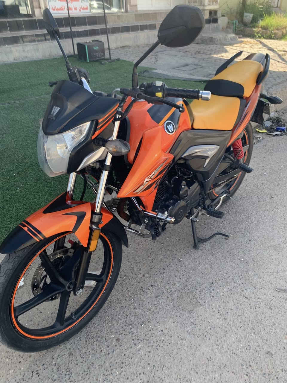 سلام عليكم للبيع دراجة هاوجي بطح موديل 2019مسجل وكامل تحويل ثاني يوم نضافه نفس بالصوره سعر مليون و775وبي مجال اخوان المو شراي ليتصل *********** مكان خالديه
