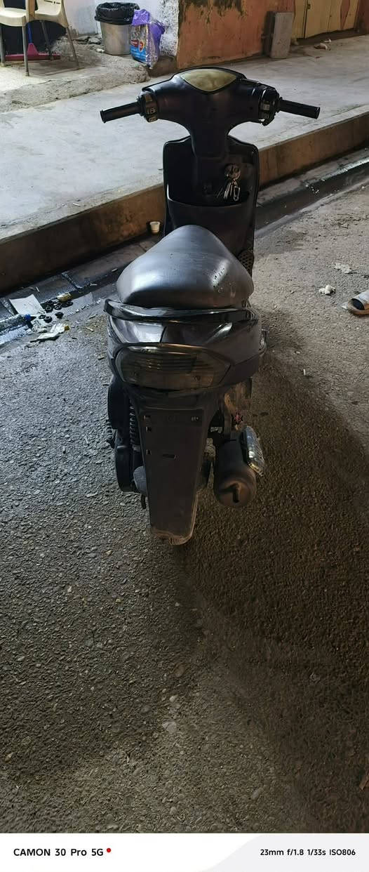 السلام عليكم
شباب ماكس ياباني دراجه احلى من الصور كاملة من كلشي اي نقص مابيه 
السعر 450 وبيه مجال مستعجل ع بيعتهه
المكان سوق بعقوبه شارع الدجاج قرب مصرف الفروق
***********
